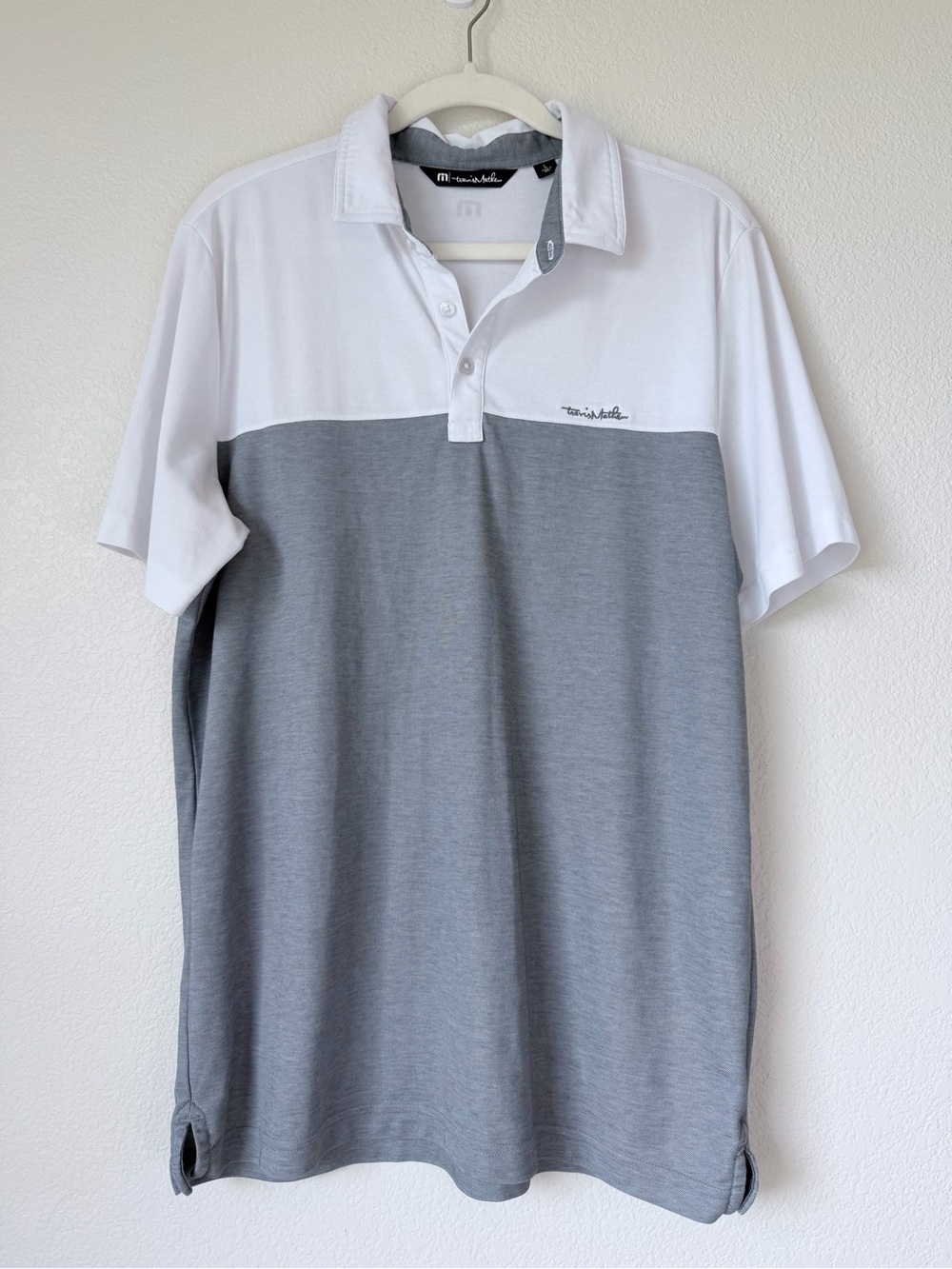 TravisMathew Pima Cotton Polo Shirt Gray White Colorblock Golf Size L - Picture 1 of 10